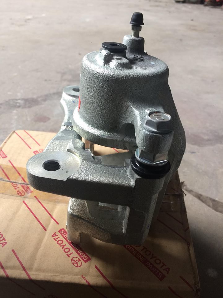 bộ cùm heo thắng trước Vios