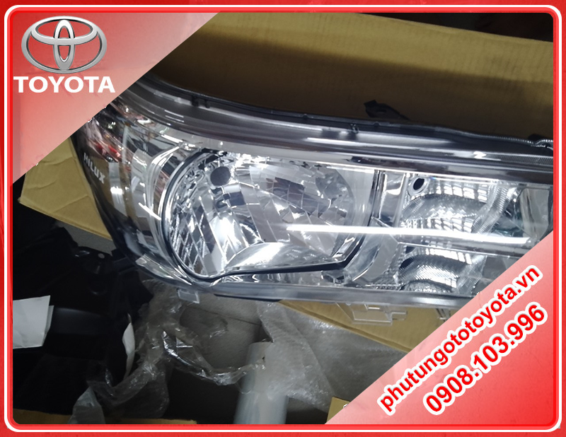 Đèn pha Toyota Hilux 2020