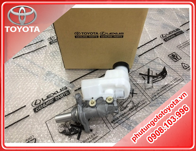 Heo thắng cái Toyota Camry 2022
