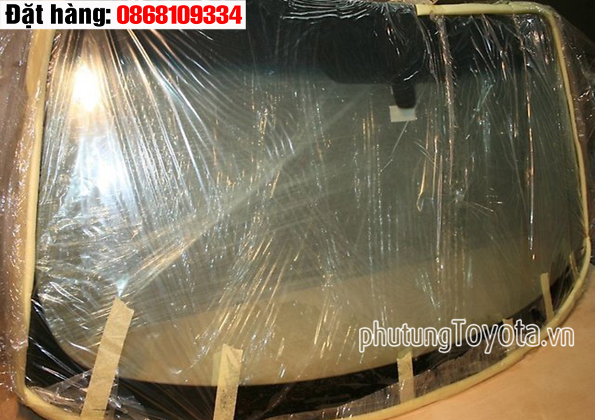 Kính chắn gió trước fortuner