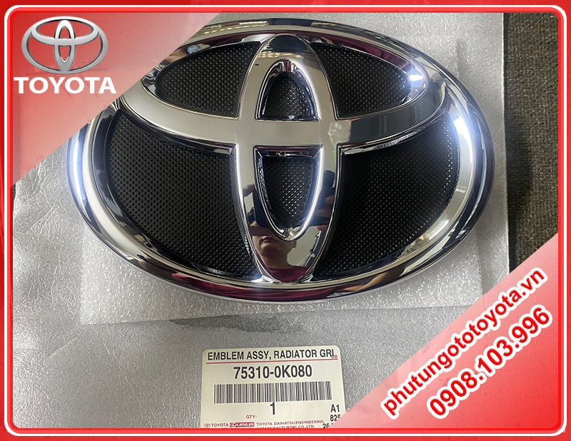 Logo mặt calang Toyota Fortuner 2017-2022