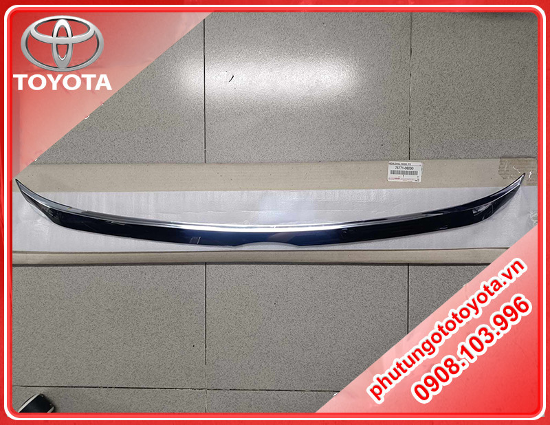Nẹp mạ capo Toyota Camry 2012-2019 (Hybrid)