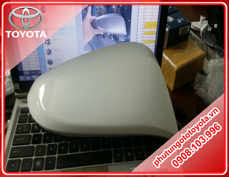 Ốp gương chiếu hậu Innova